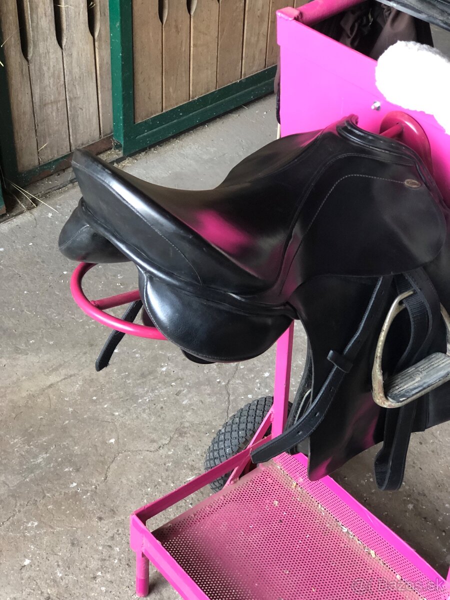 Znížená cena Predám komplet výstroj Kentaur - 2