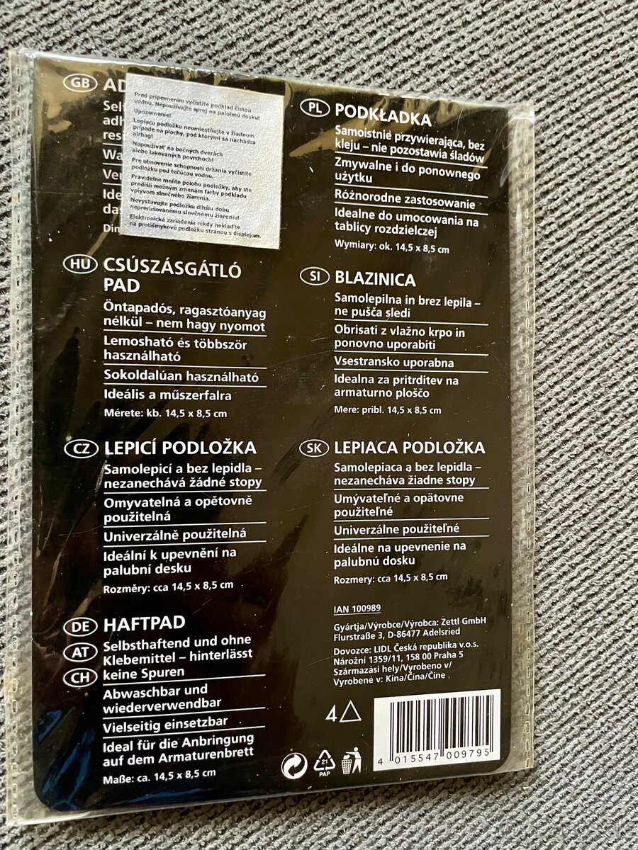 Protišmyková podložka do auta - 2