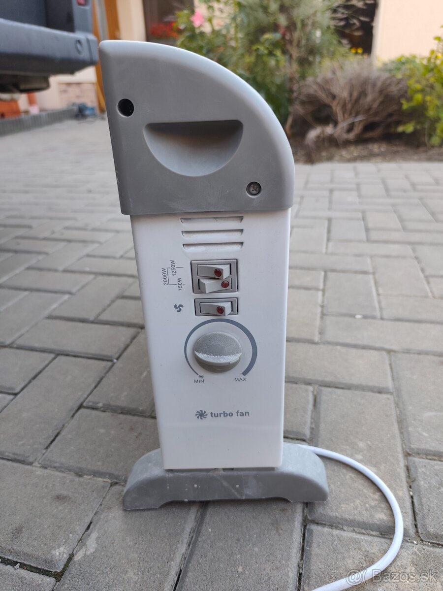 ELEKTRICKY KONVEKTOR ROHNSON R-084 - 2
