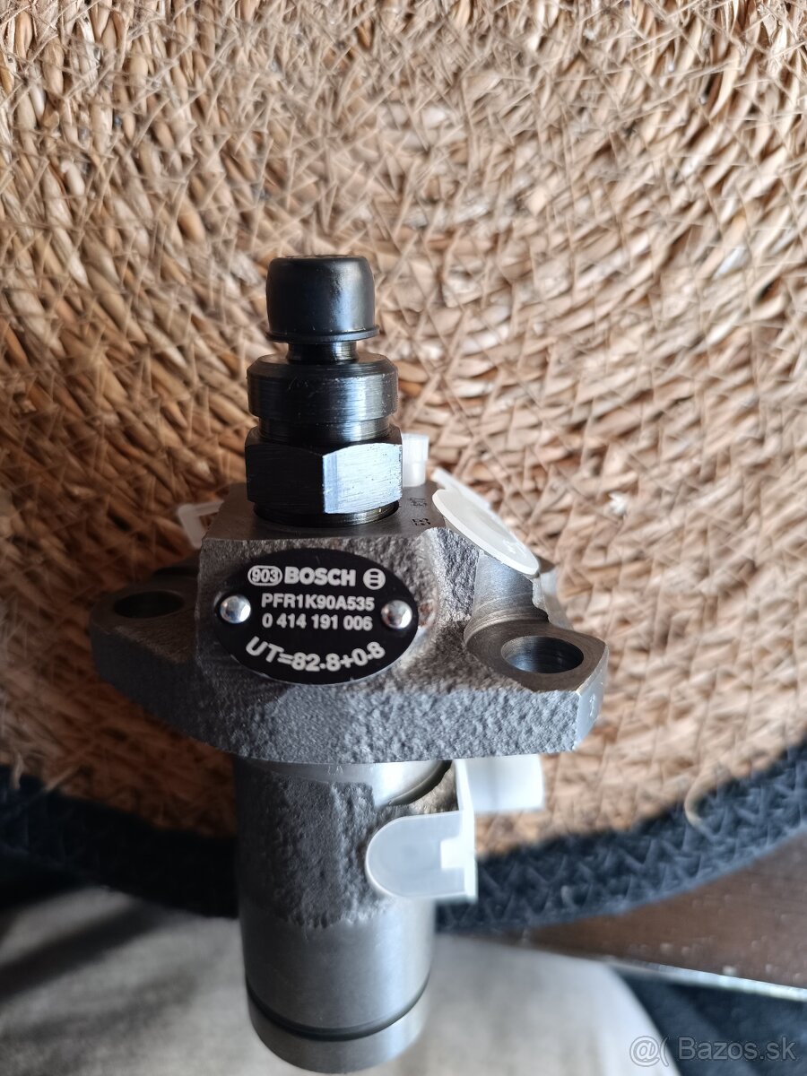 Vstrekovač paliva Bosch Deutz Same - 2