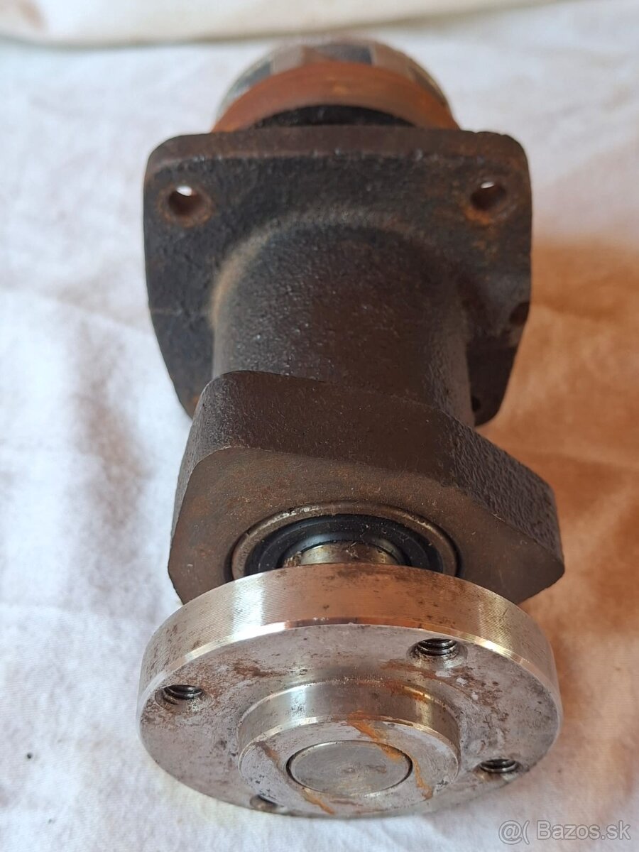 Vodná pumpa škoda 1203 taz1500 - 2