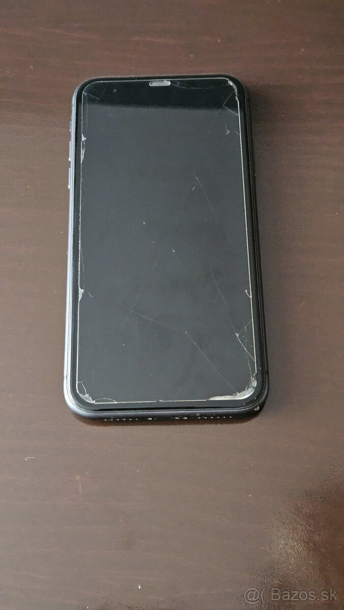 Apple iPhone 11 64GB - 2