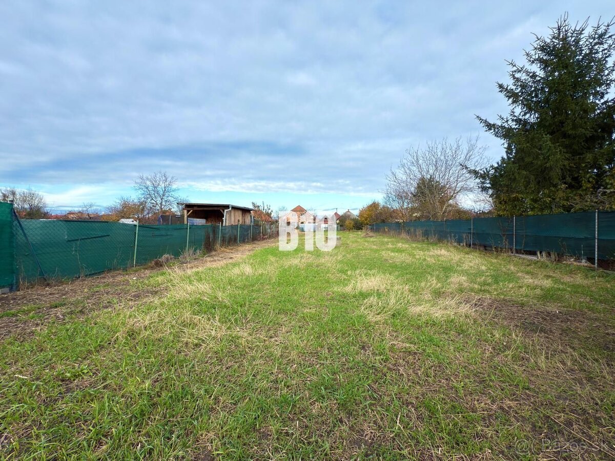 Rodinný dom s veľkým pozemkom v obci Čakajovce - 2