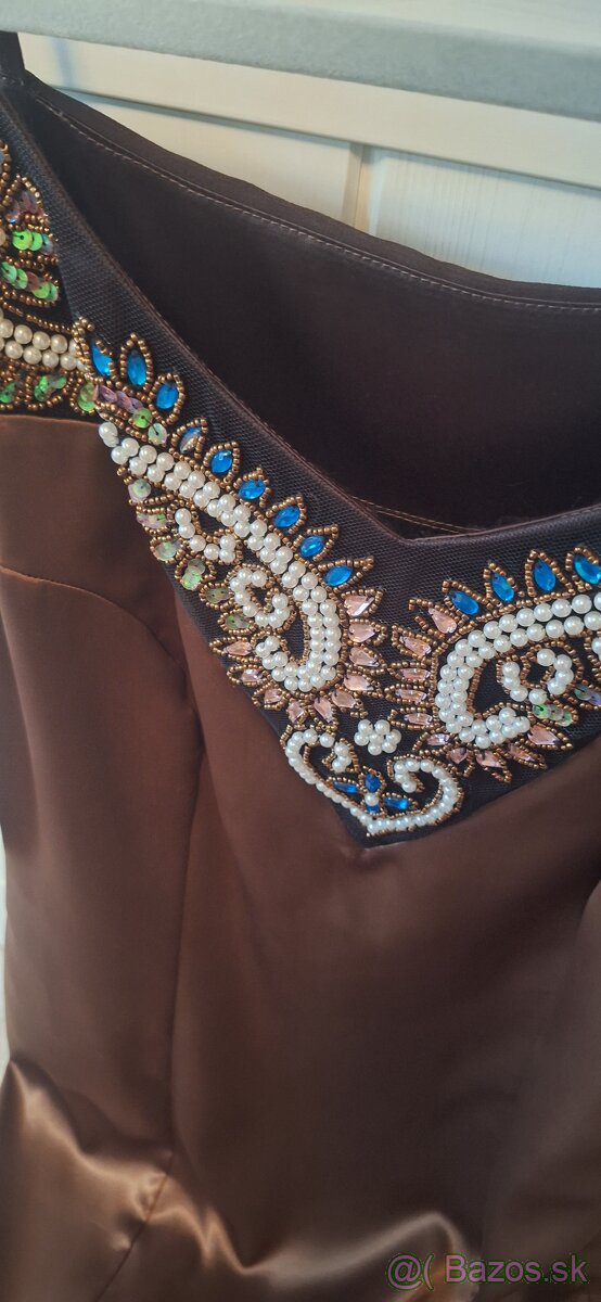 Prenádherné spoločenské šaty - 2