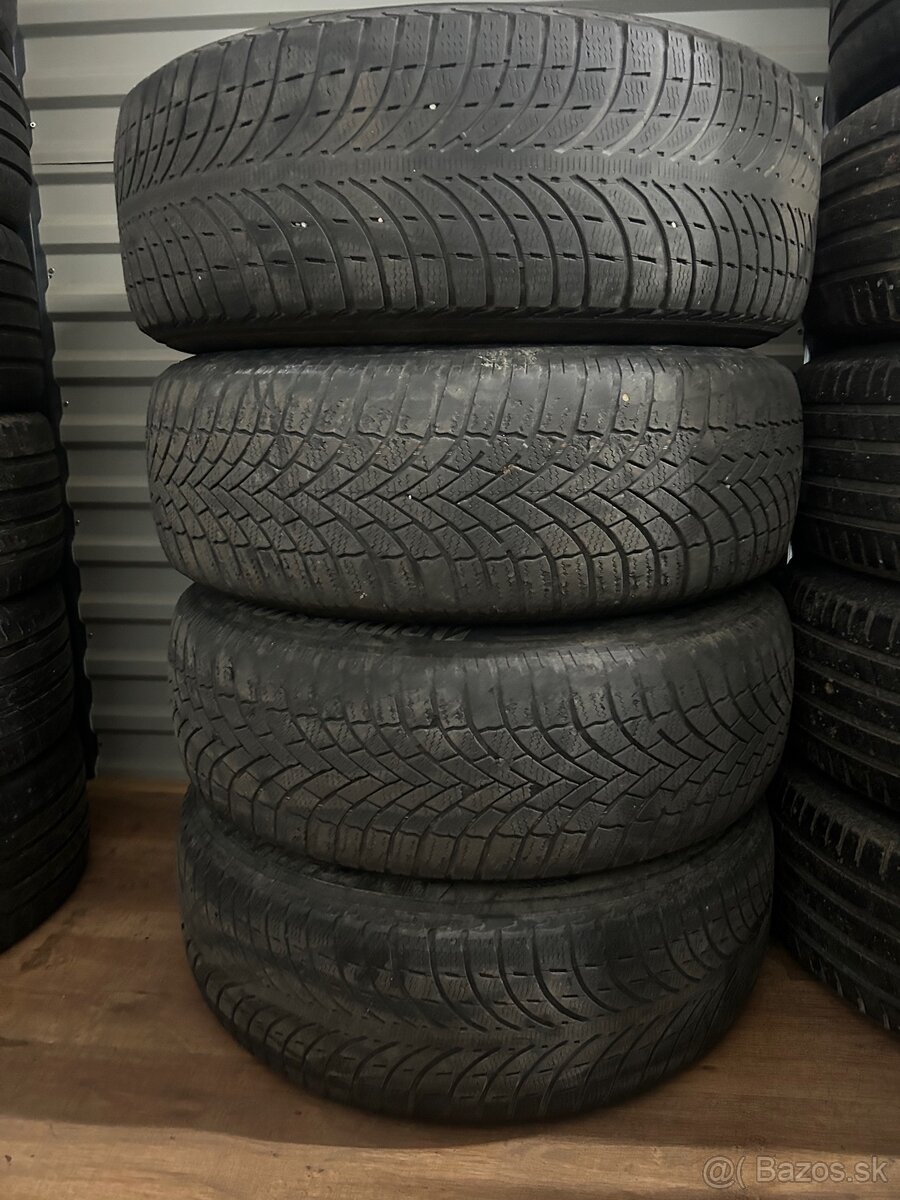 235/65 R17 5x120 - 2