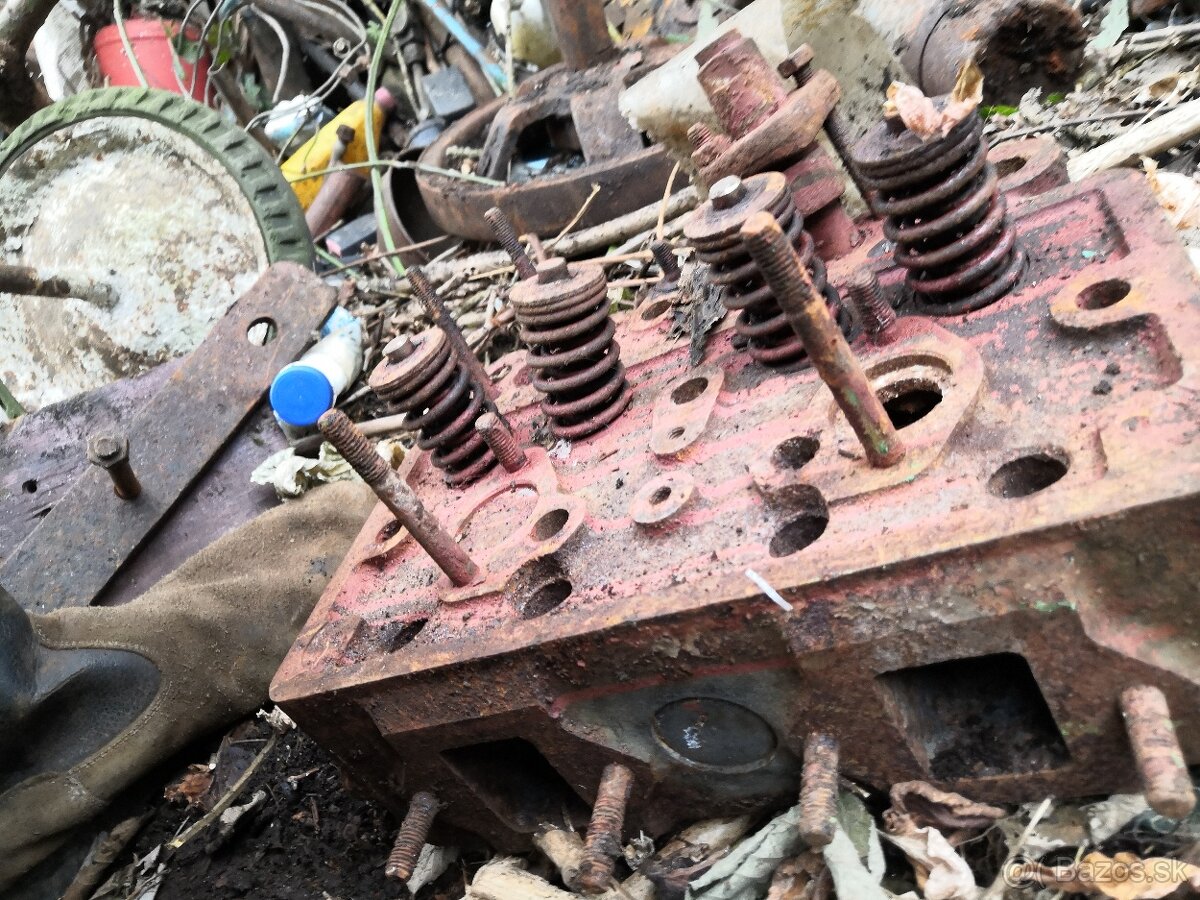 Hlava dvojvalcového motora - 2