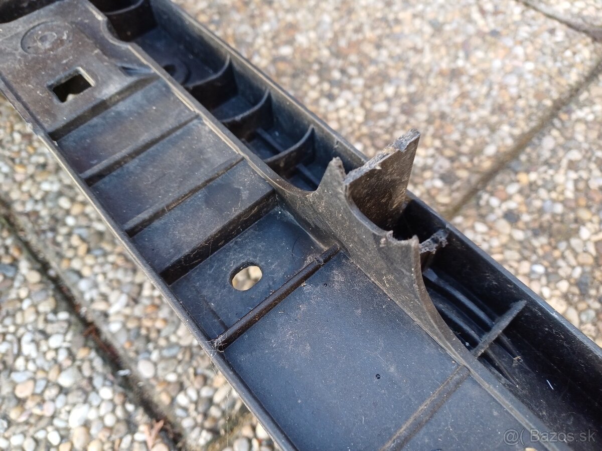 Predné čelo Škoda Rapid - 2