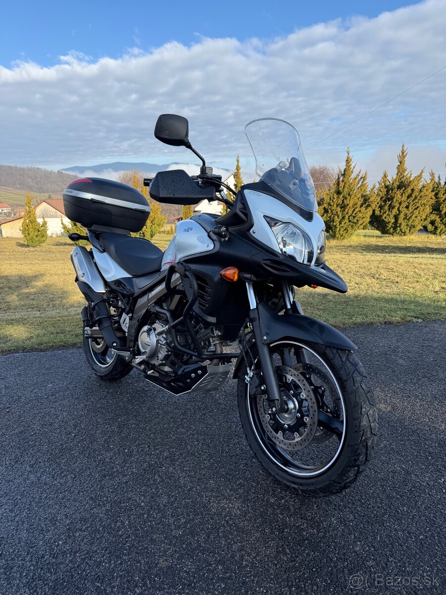Suzuki V-strom DL 650 A 4800 km - 2