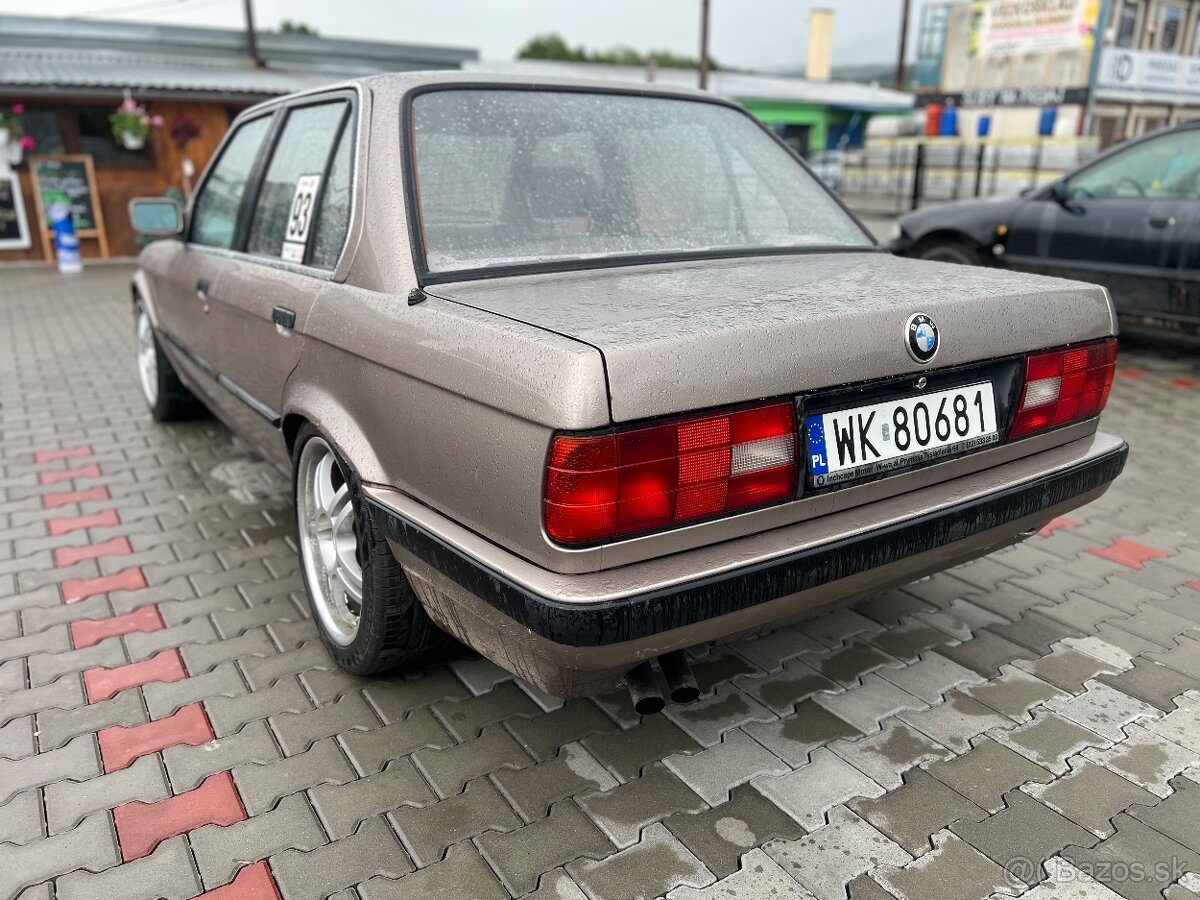 Bmw E30 325i sedan - 2