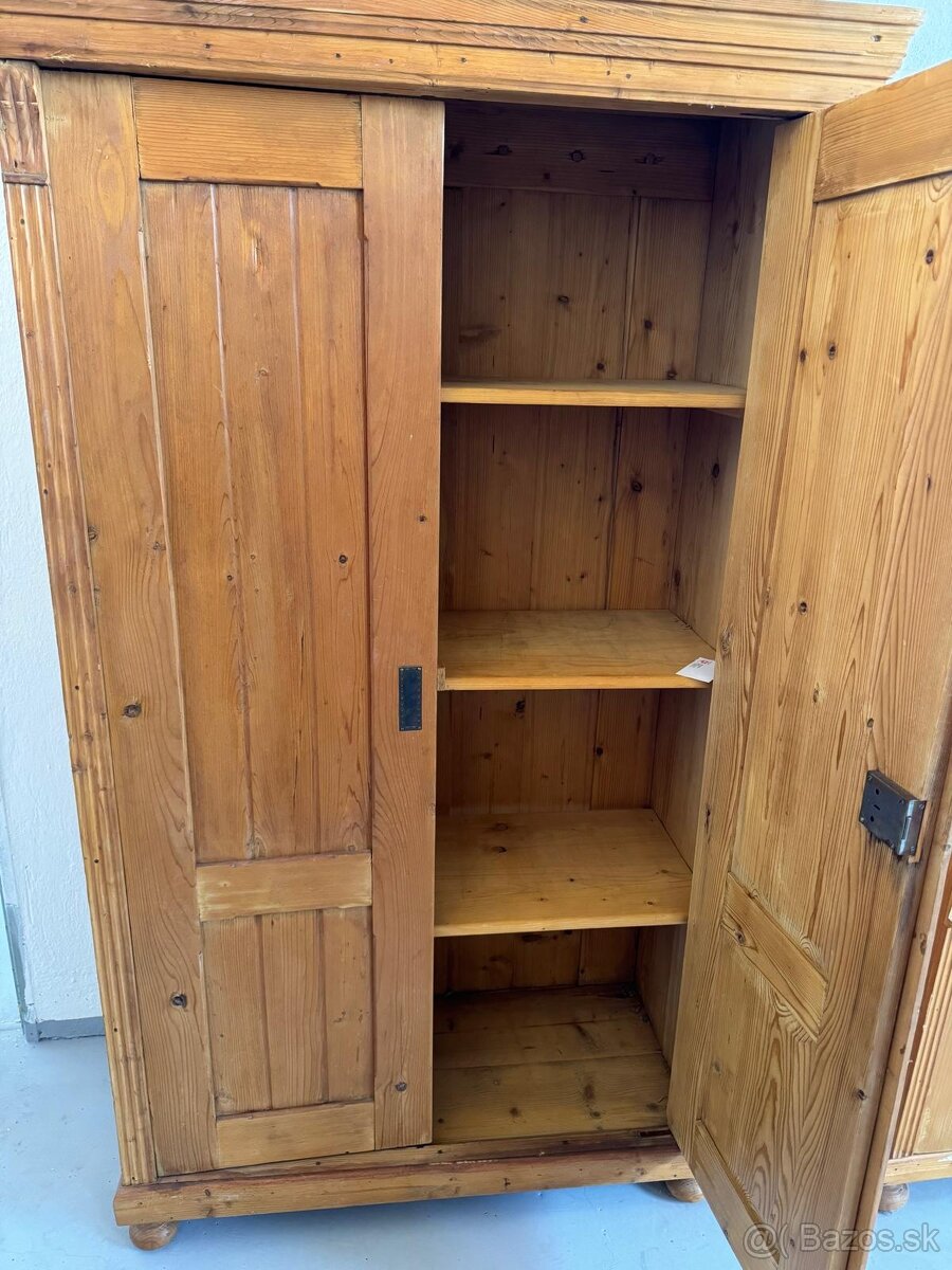 Predám starožitné skrine štýl altdeutsche v zachovalom stave - 2