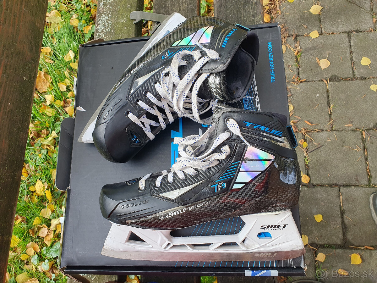 Korcule vel 9,5/45eu Bauer, True, CCM - 2