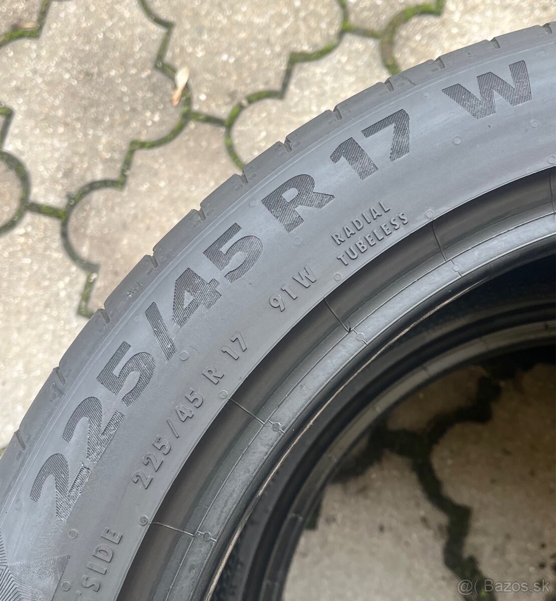 225/45 R17 Letne Continental TopStav - 2