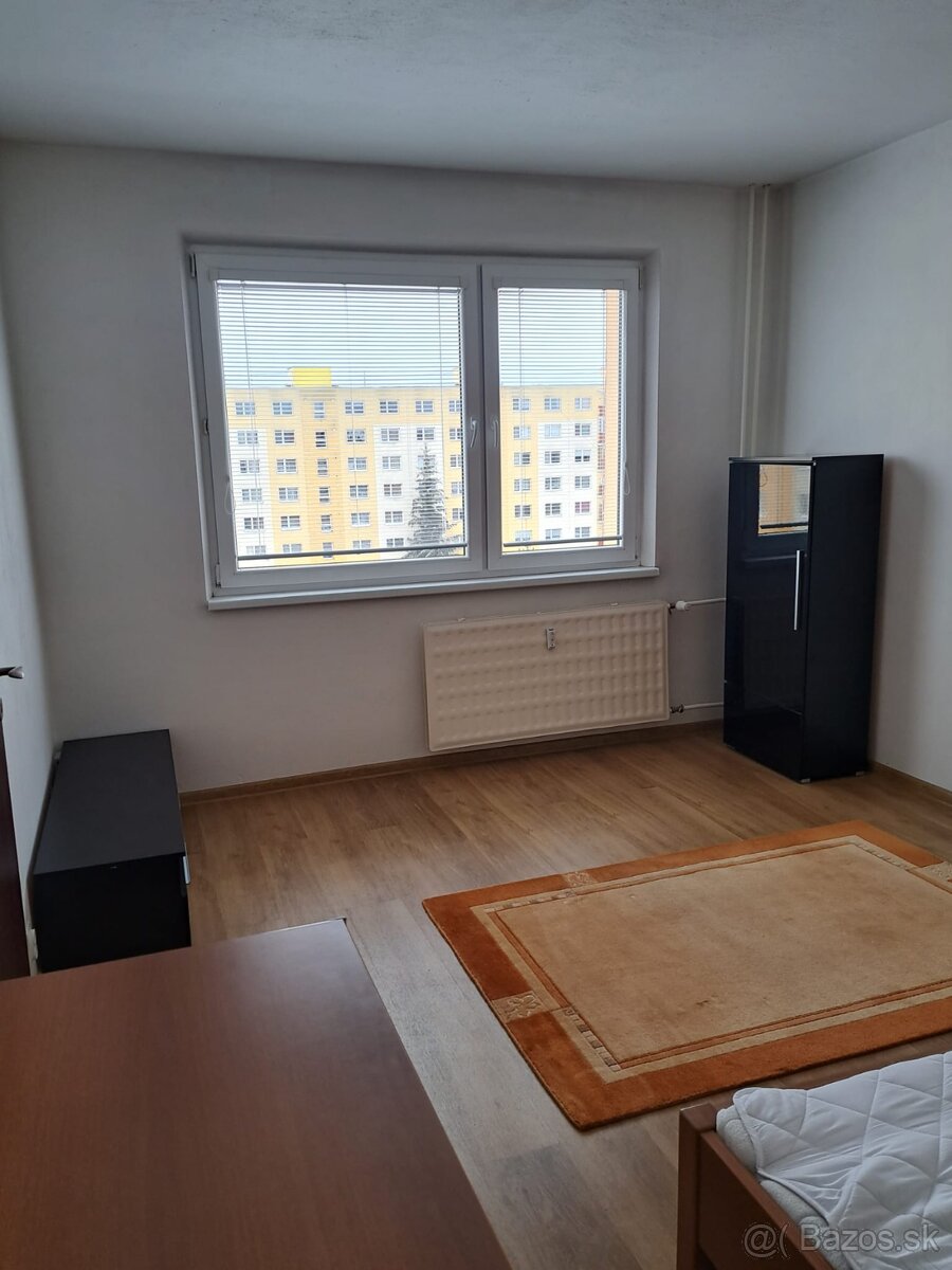 prenájom 1 izbový byt na Vlčincoch - 2