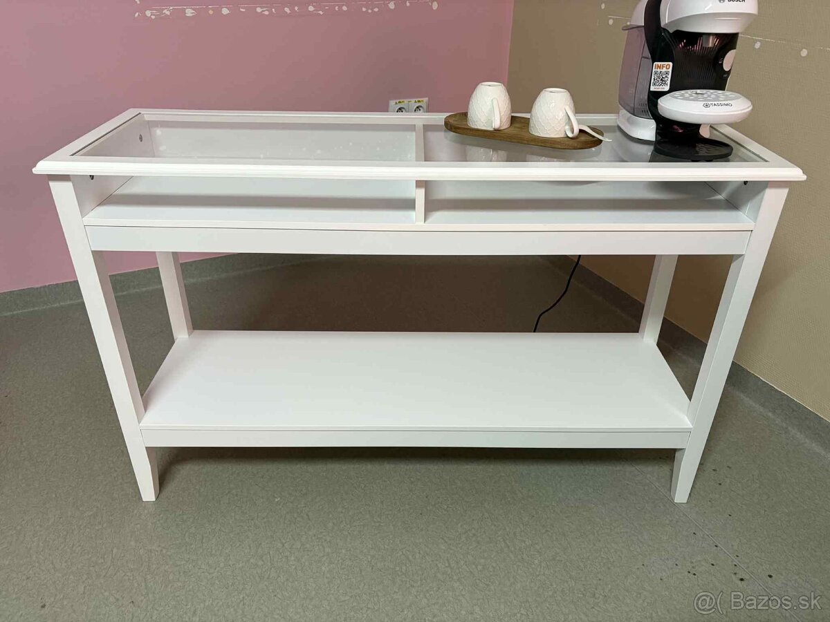 Biela komoda - 2