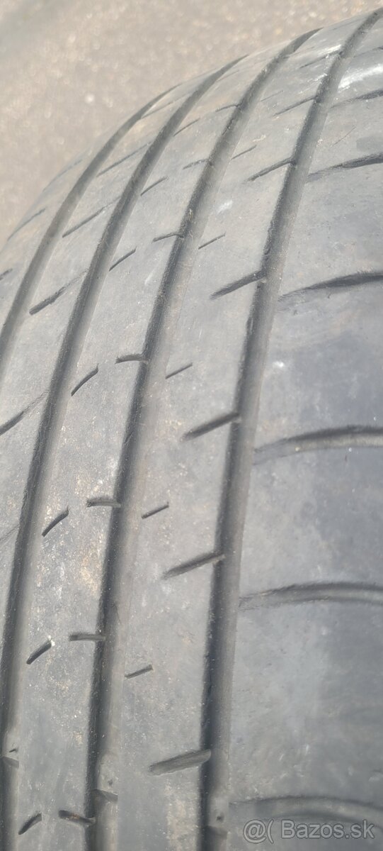 Predám 4ks letné gumy 225/55 - 2