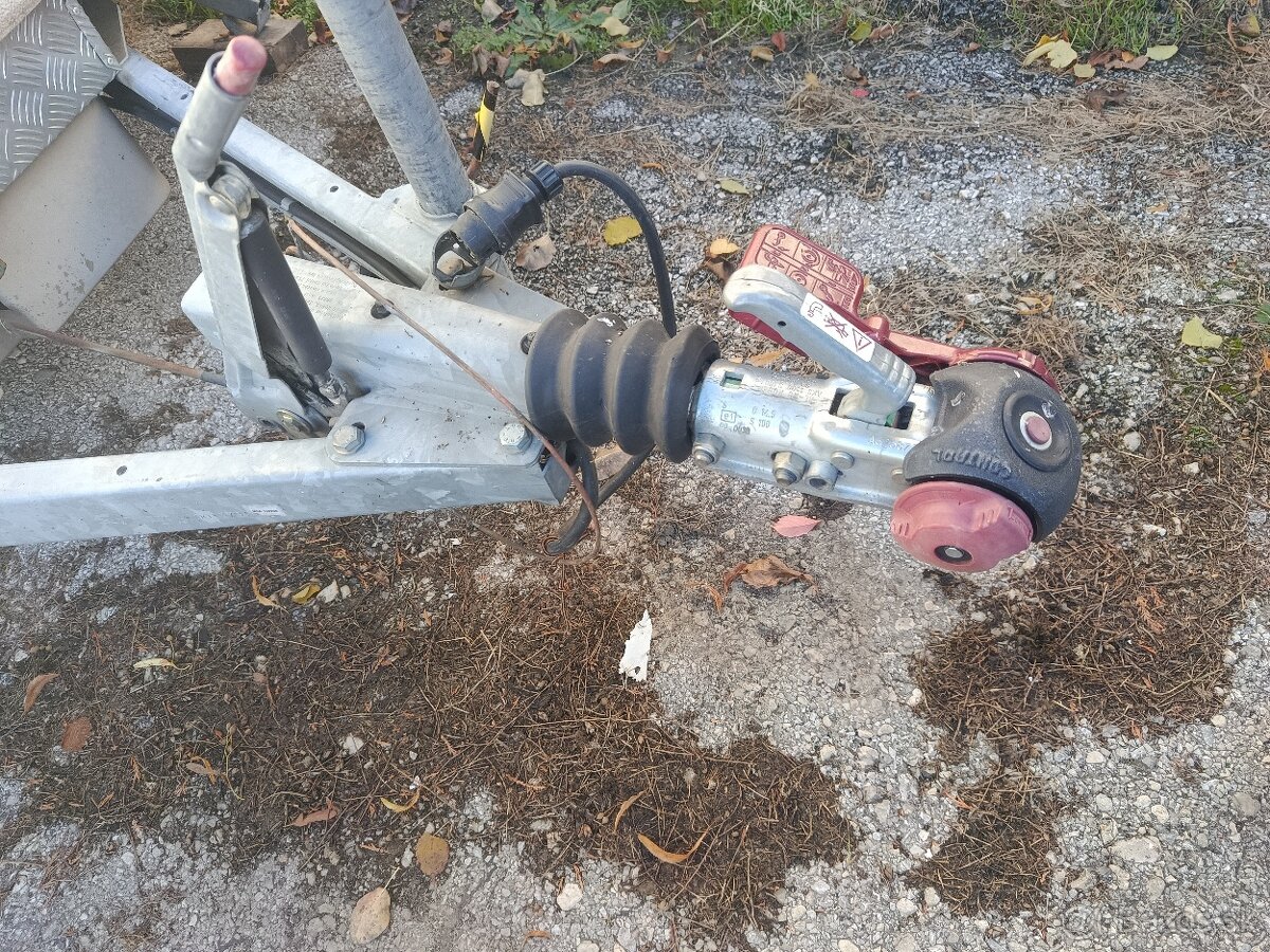 Predam obytny prives karavan - 2