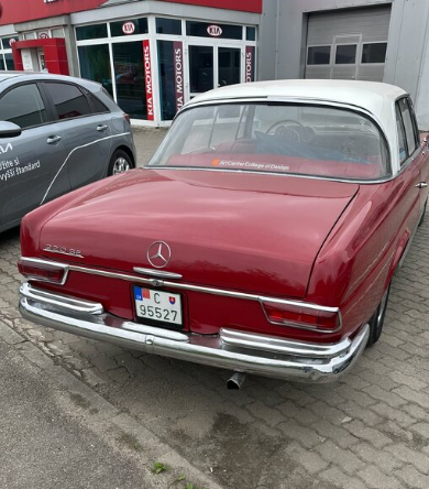 Mercedes W111 Coupe - 2