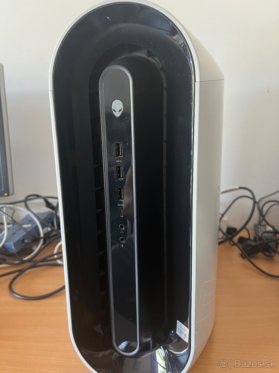 Herný PC Dell Alienware Aurora R11 - Intel i9 - 2