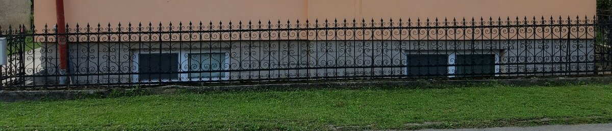 Kovana brána, kovana ohrada ,kovaný plot - 2