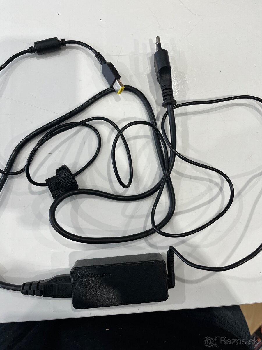 Lenovo adaptér - 2