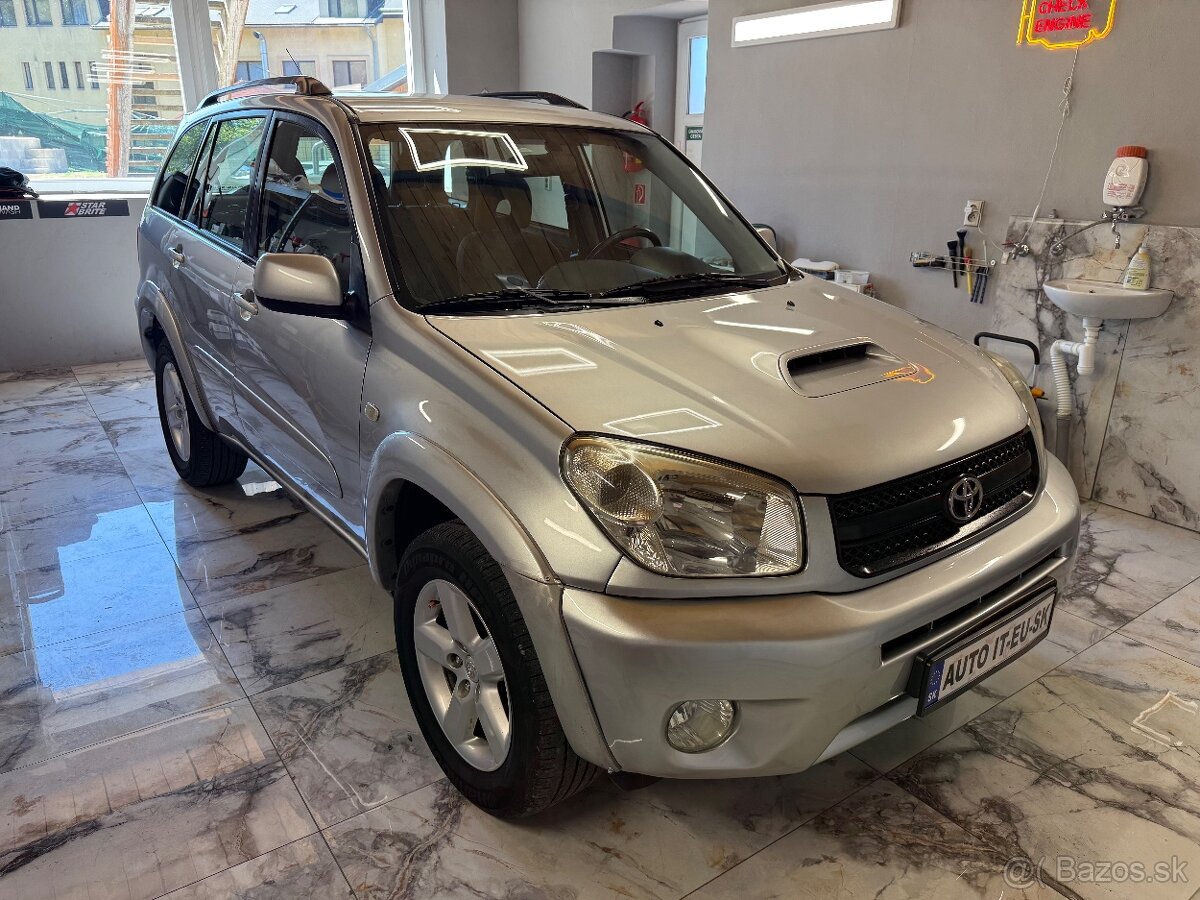 TOYOTA RAV4 2.0 D-4D - 2