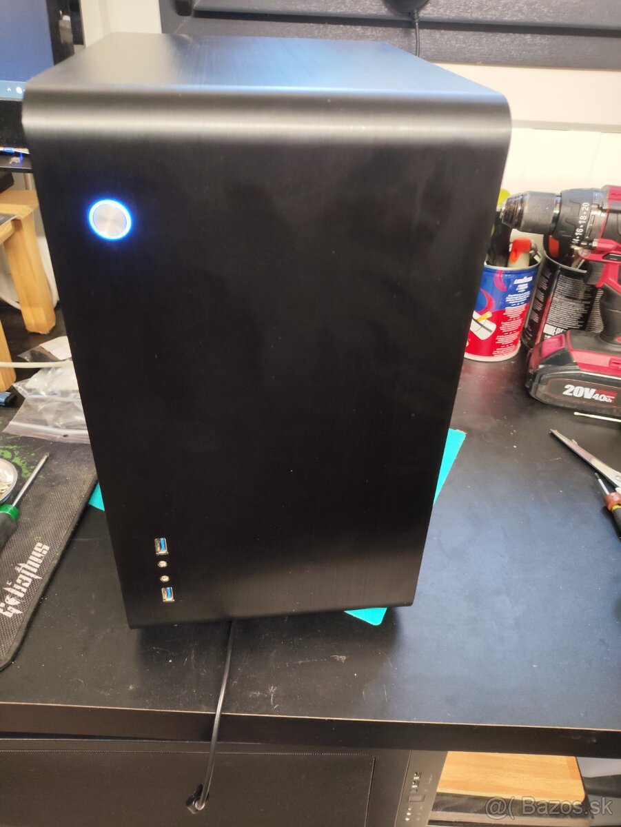 Kompaktny počítač - 2