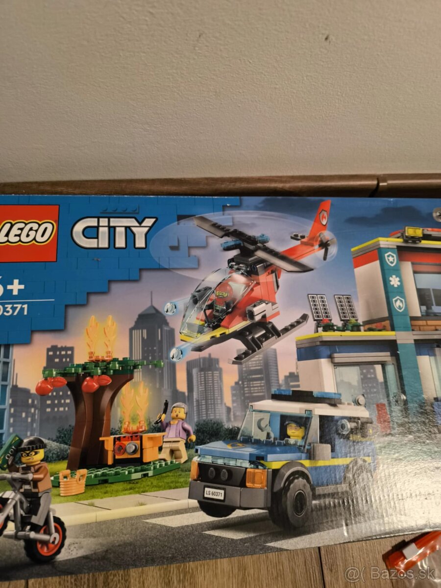 Lego City 60371 - 2
