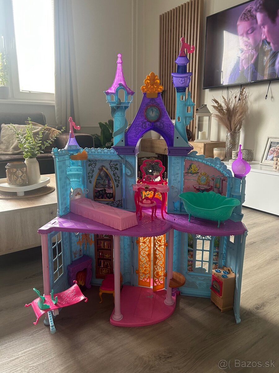 Barbie - Disney Princess zámok - 2