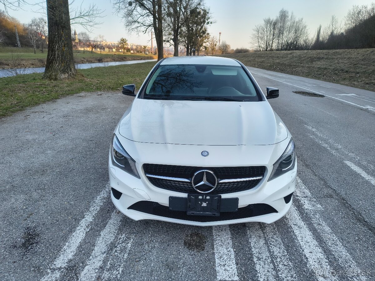 CLA 180 AUTOMAT benzin - 2