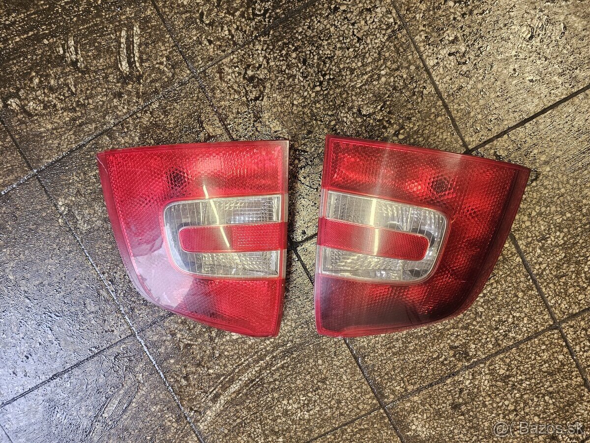 Zadne svetlá skoda octavia 2 combi - 2