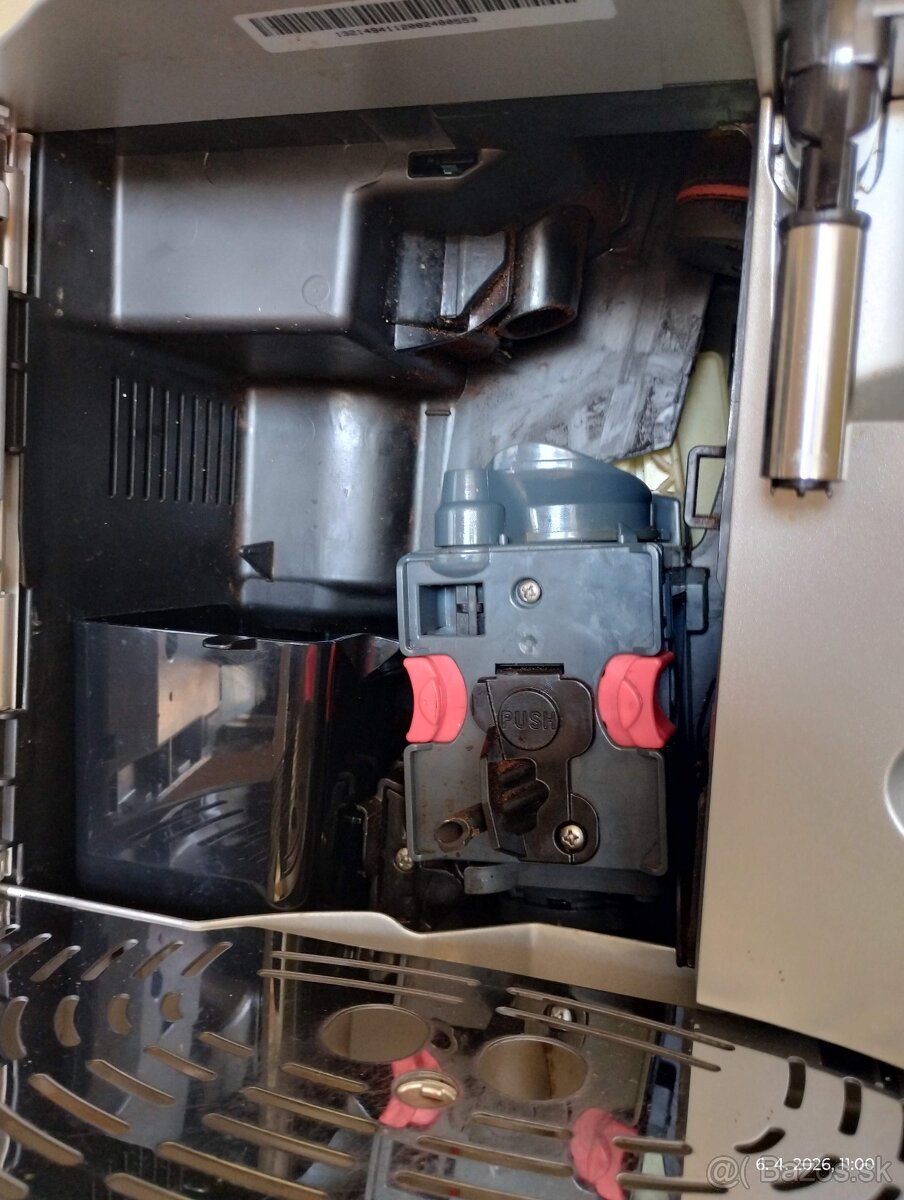 Kávovar DeLonghi ESAM 4500 - 2