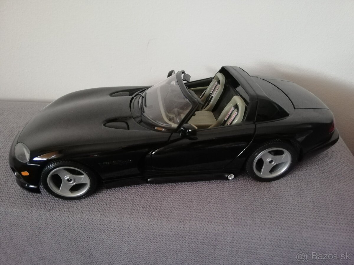1:18 DODGE Viper Bburago - 2