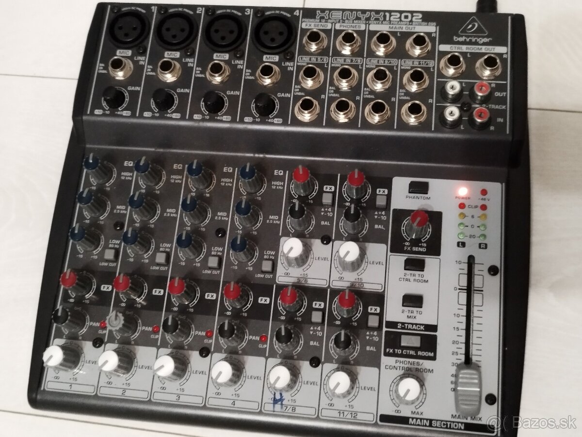 Behringer XENYX 1202 - 2