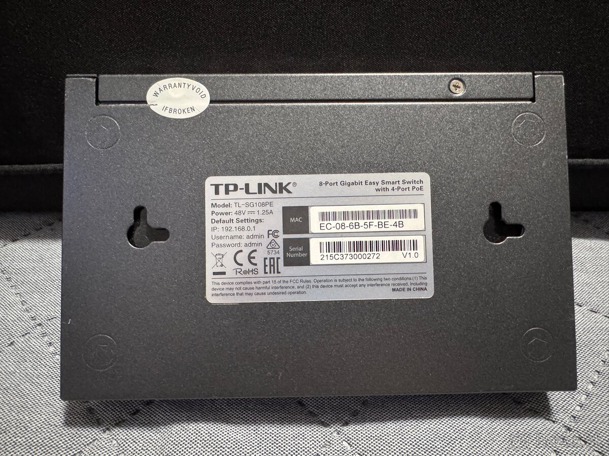 TP-Link 8-Port Gigabit PoE Switch - 2