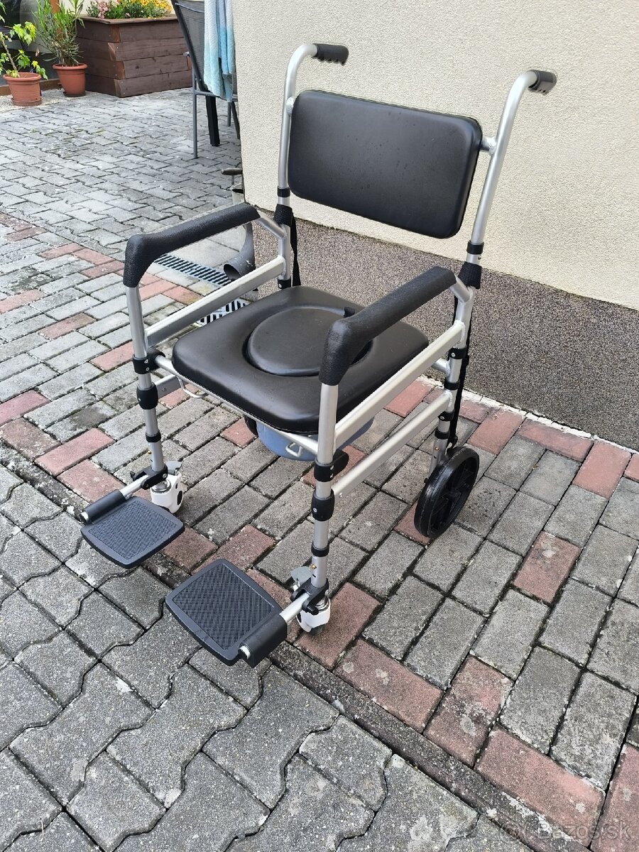WC a stol - 2