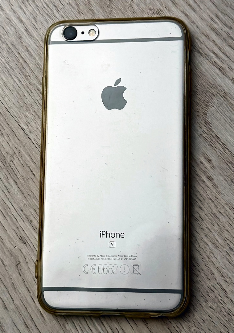Predám iPhone 6S Plus, farba vesmírna sivá, 64 GB - 2