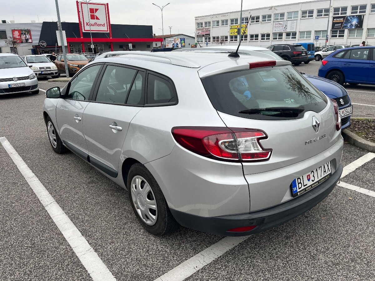 Renault Megane Grandtour 1.6 benzin - 2