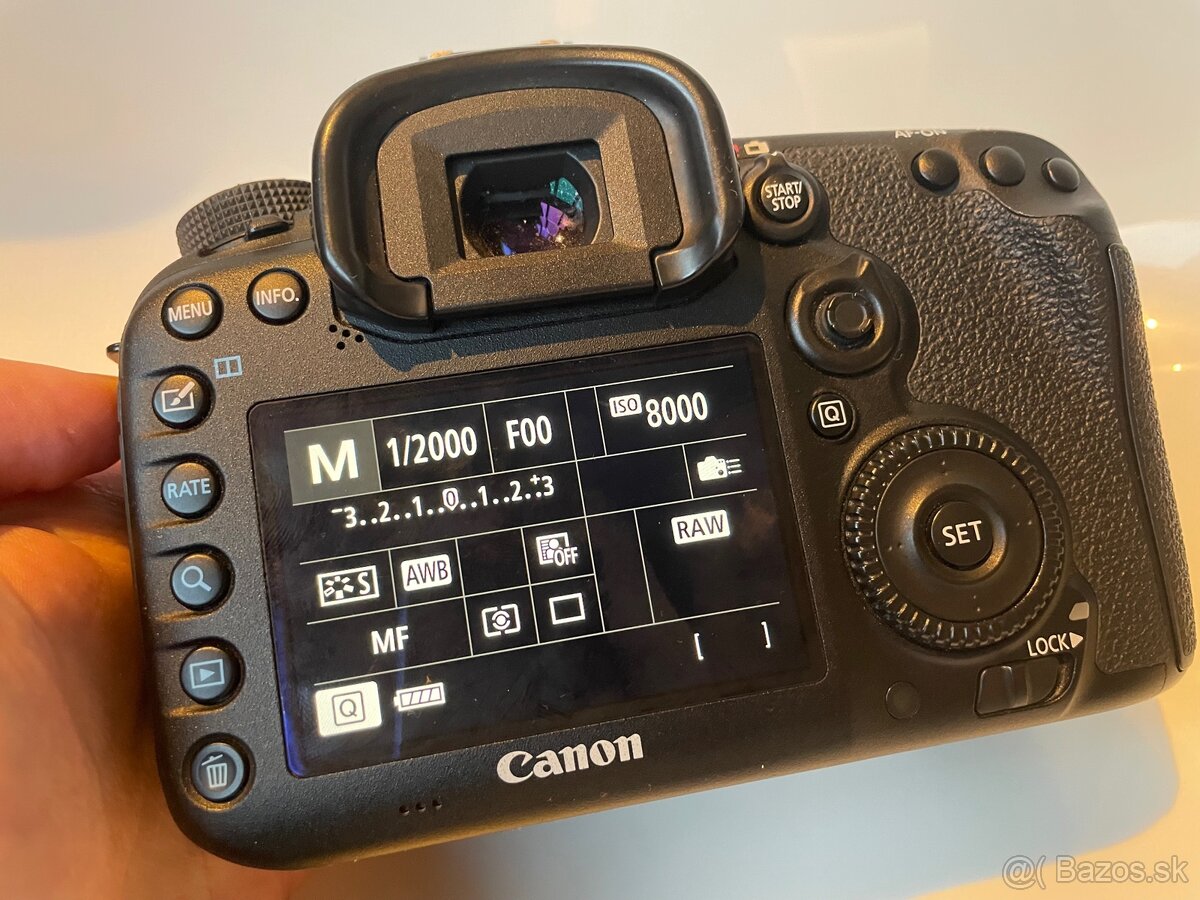 Canon EOS 7D Mark II DSLR telo + nabíjačka, 2 baterky - 2