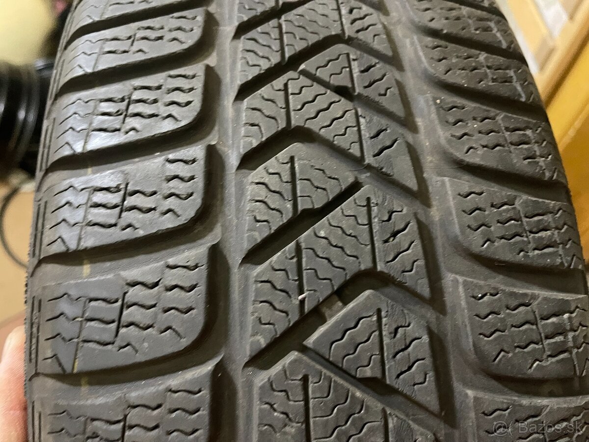 zimne pneumatky 215/60r16 - 2