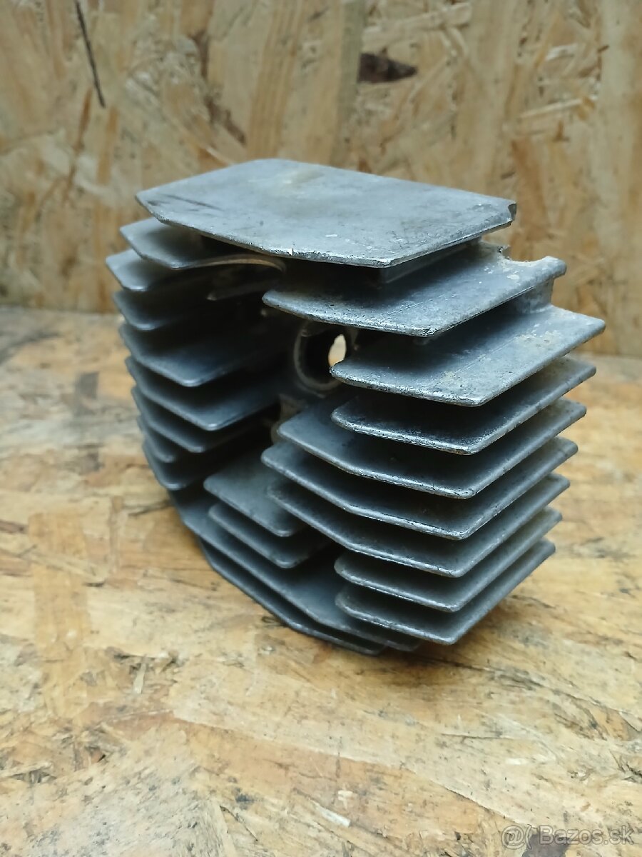 Babetta 210 hlava valca - 2