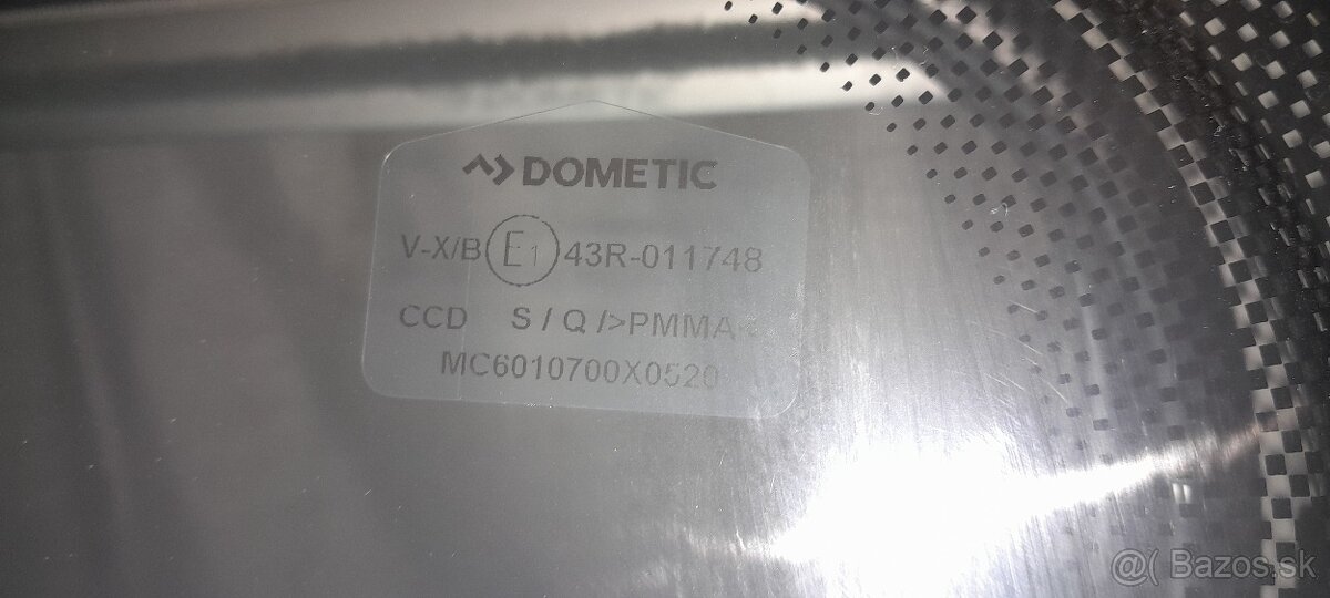 Dometic výklopné okna do obytného auta, karavanu - 2