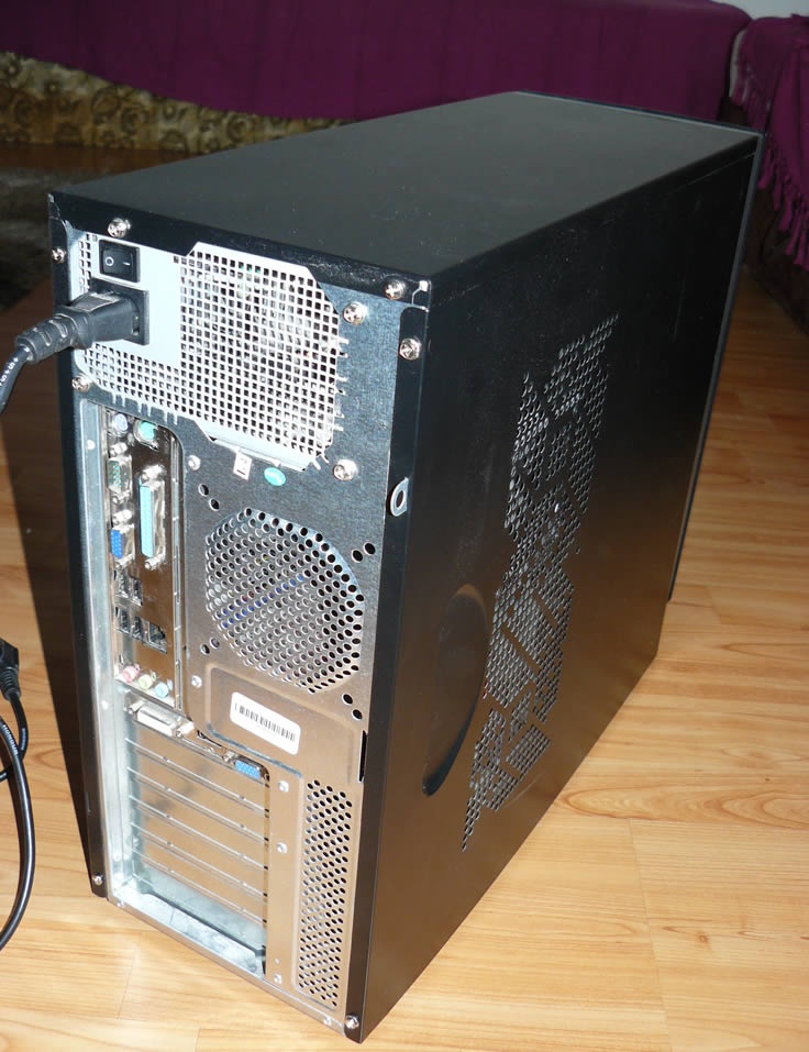 Predám PC Athlon II X3, 4GB RAM, SSD + HDD 500 GB - 2