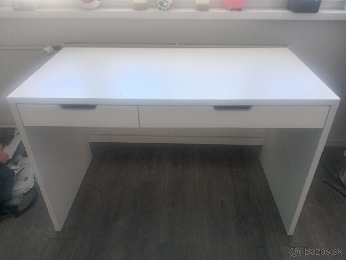 Biely pisaci stol - 2