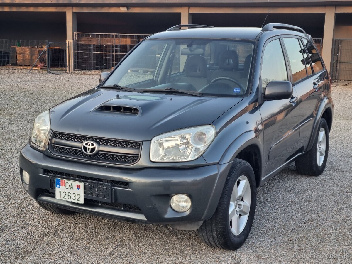 TOYOTA RAV4 2,0D4D 4x4 - 2
