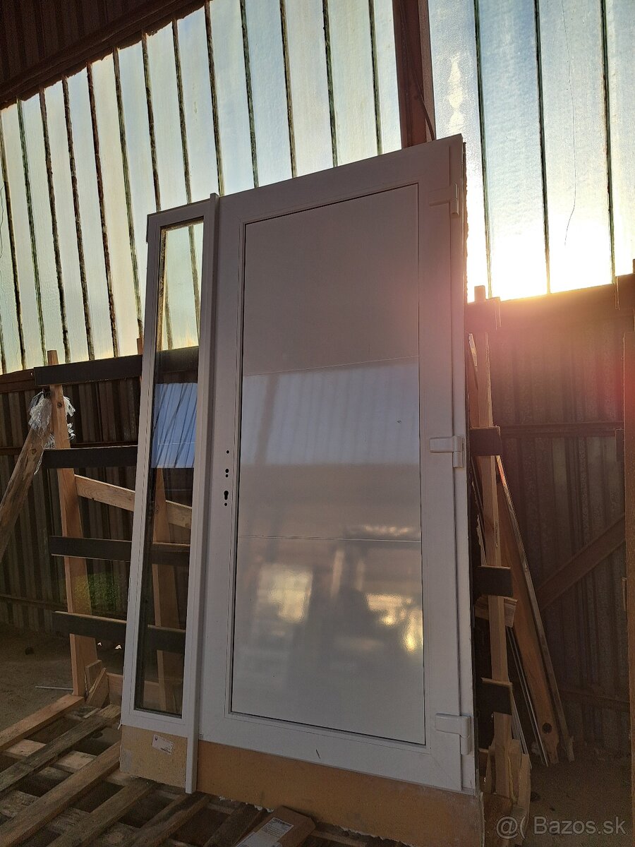 Plastové vchodove dvere - 2