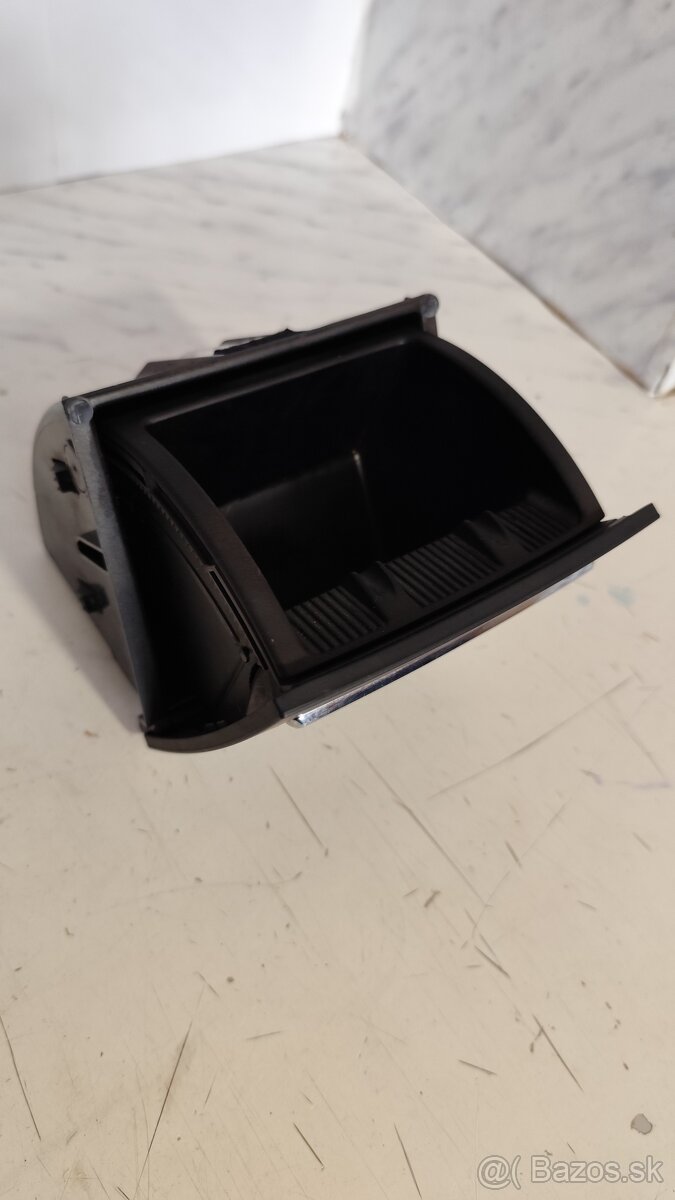 Zadný popolník Škoda Superb 2 - 2