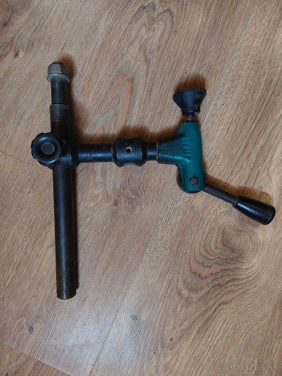 Držiak na frezu-dlabačku - 2