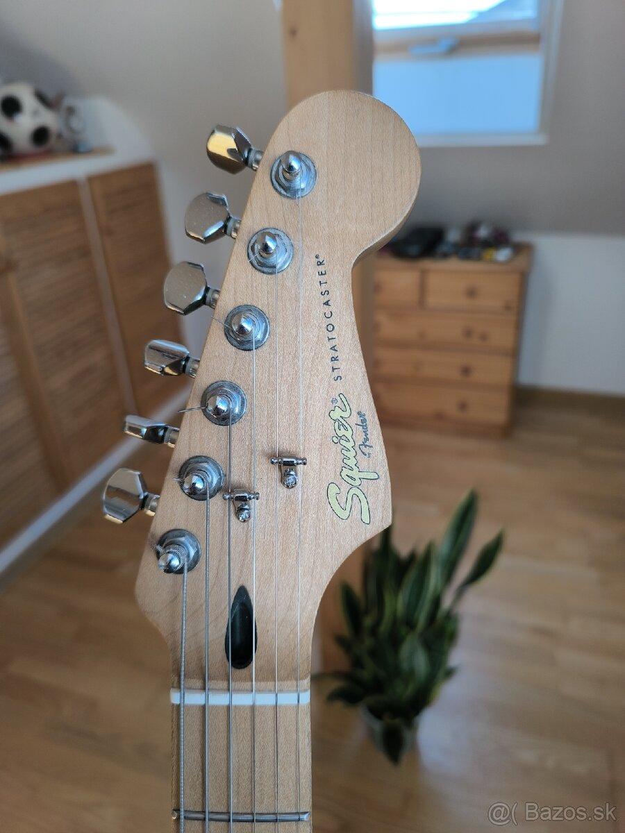 Predám Squier DeLuxe Stratocaster - 2