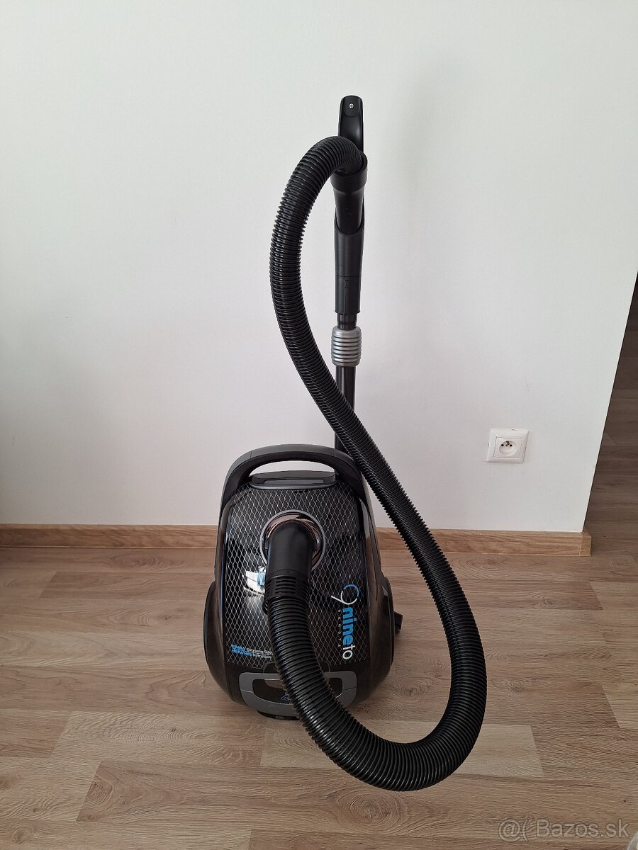 vysávač Sencor SVC 9050 - 2