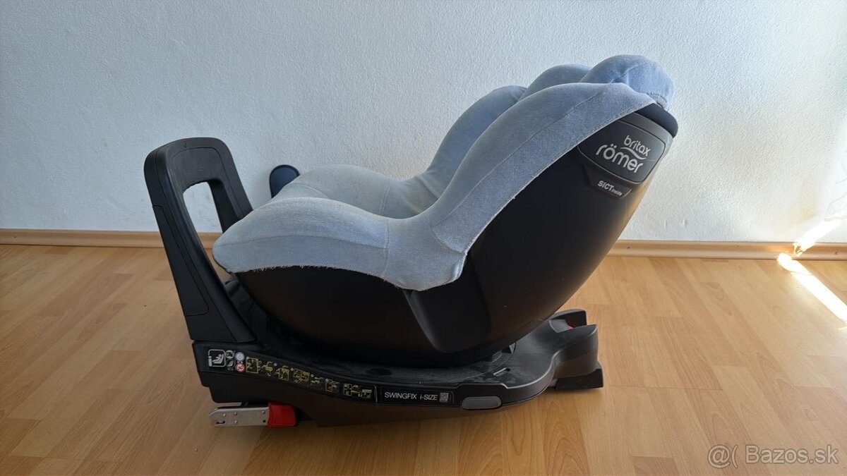 Predám autosedačku Britax Romer Swingfix I-size - 2
